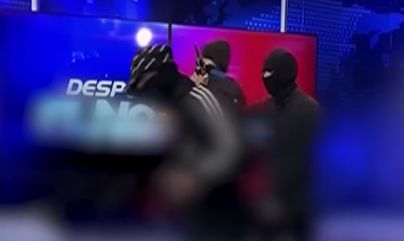 10 Most Embarrassing Live Streaming Accidents: Kanye Steals Taylor's Spotlight！