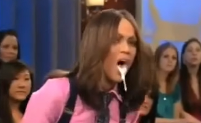 10 Most Embarrassing Live Streaming Accidents: Kanye Steals Taylor's Spotlight！