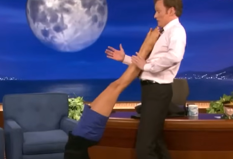 10 Most Embarrassing Live Streaming Accidents: Kanye Steals Taylor's Spotlight！