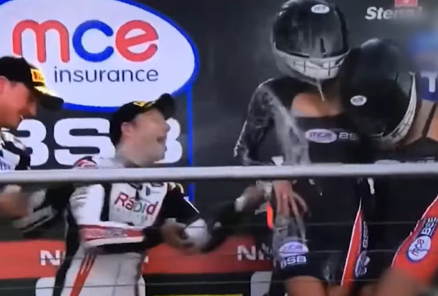 10 Most Embarrassing Live Streaming Accidents: Kanye Steals Taylor's Spotlight！